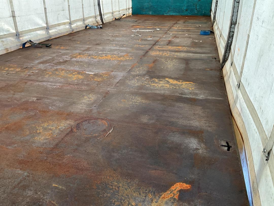 Photo '28' of Mitsubishi Fuso Shogun FS430S8 Curtainsider Photo '28' of Mitsubishi Fuso Shogun FS430S8 Curtainsider