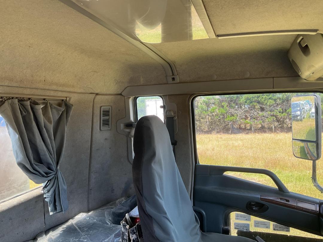 Photo '21' of Mitsubishi Fuso Shogun Tipper