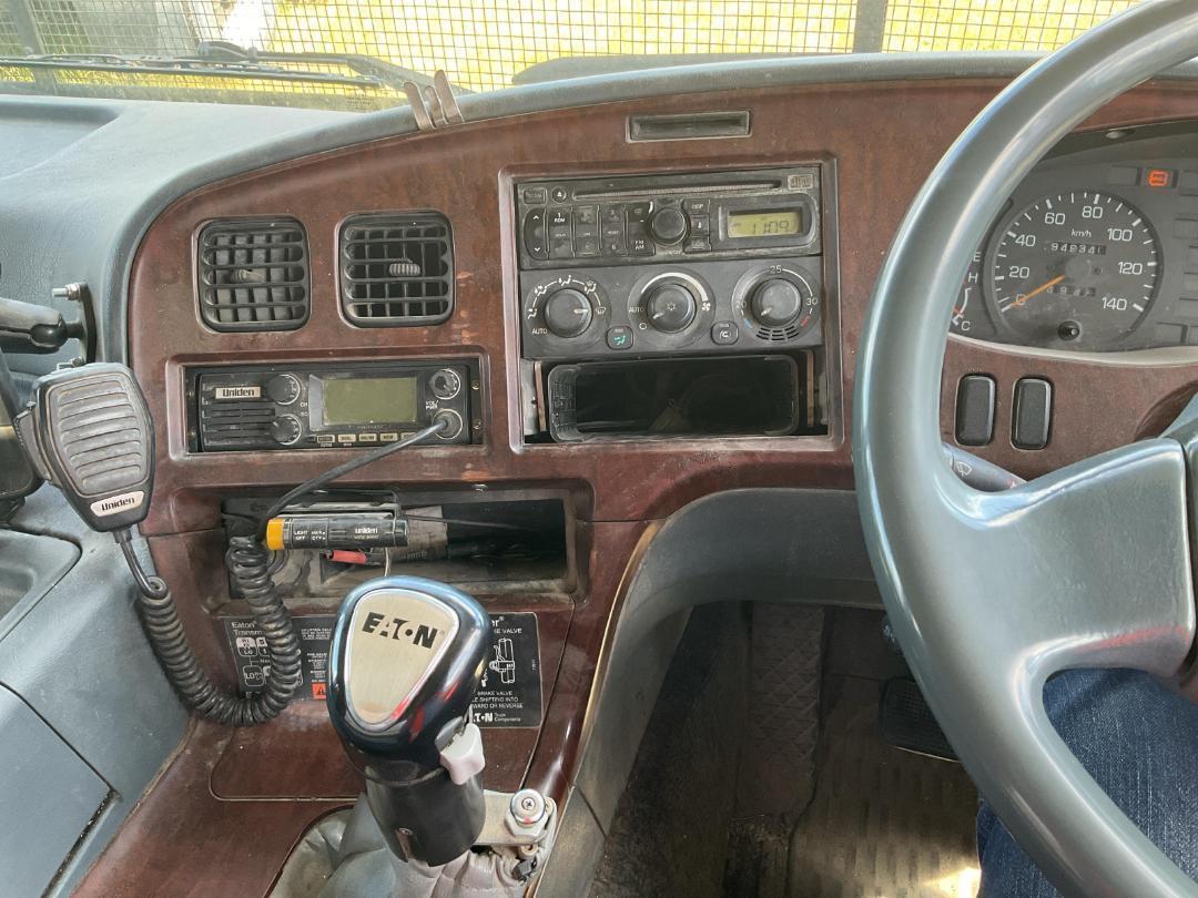 Photo '23' of Mitsubishi Fuso Shogun Tipper