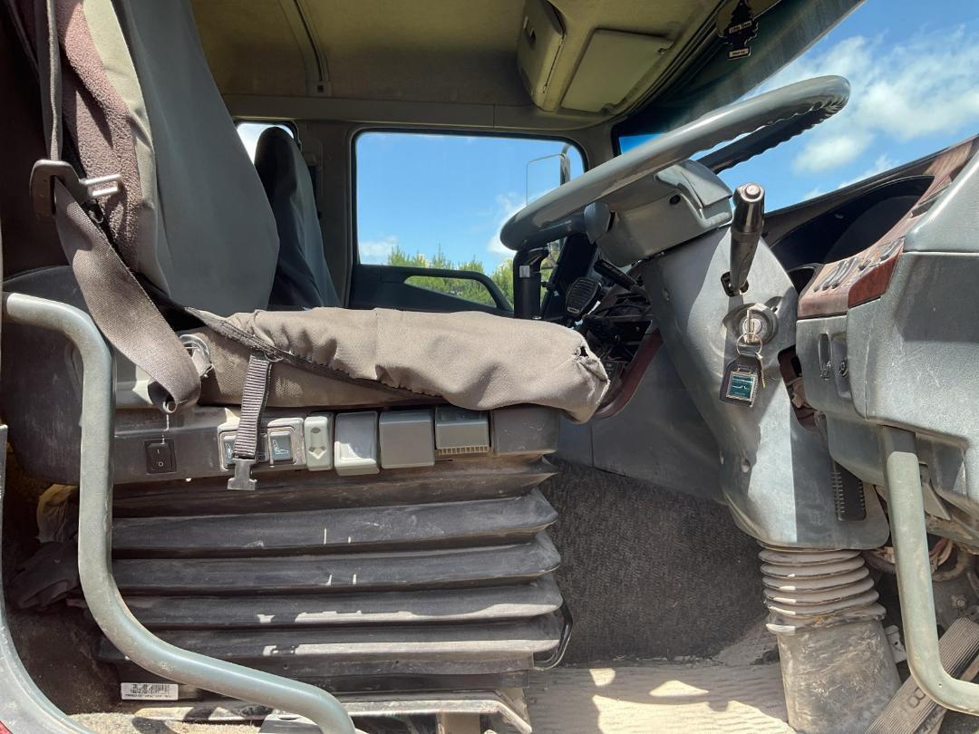 Photo '26' of Mitsubishi Fuso Shogun Tipper