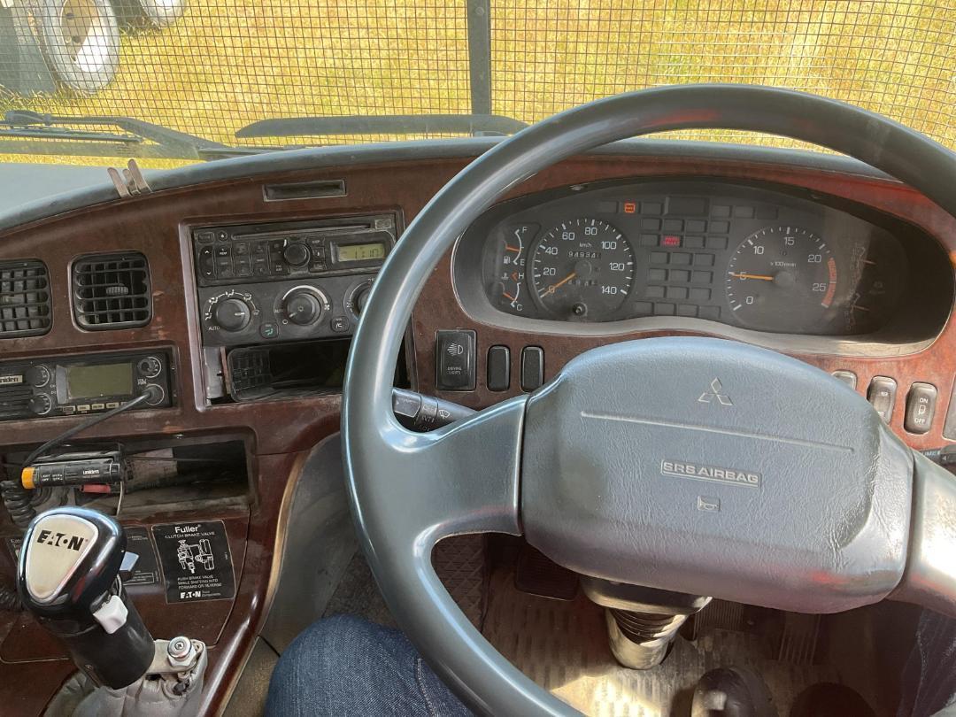 Photo '27' of Mitsubishi Fuso Shogun Tipper