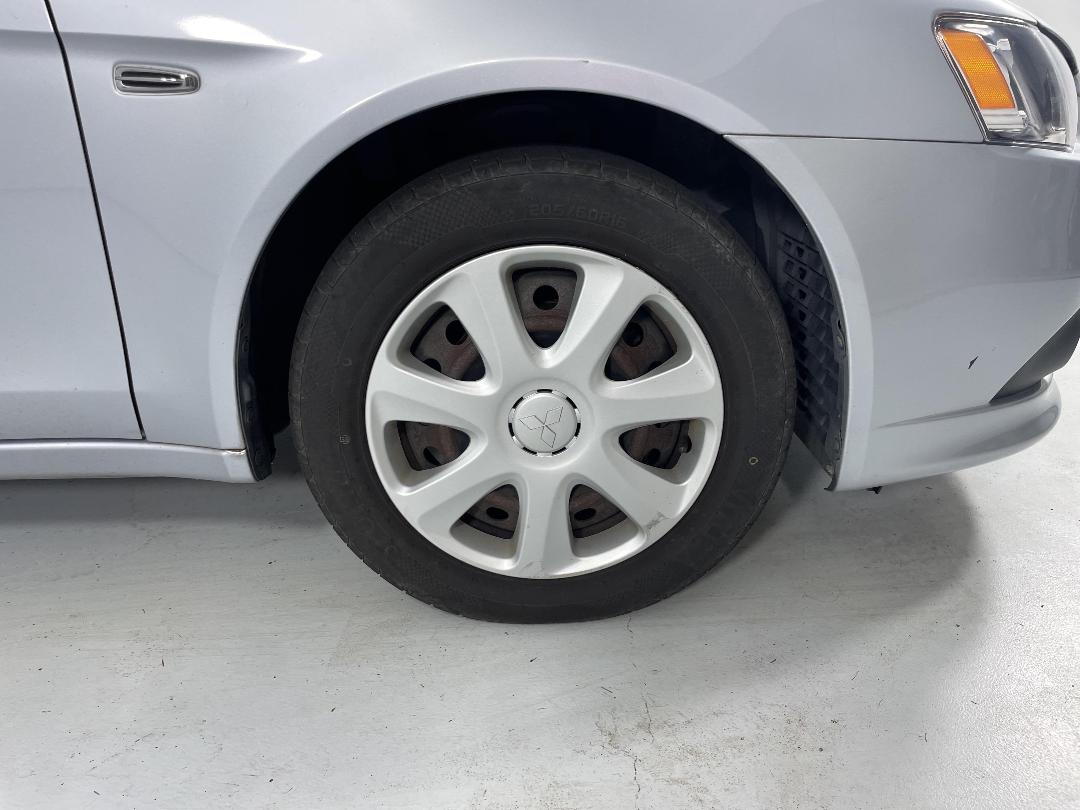 Photo '7' of Mitsubishi Galant Fortis Photo '7' of Mitsubishi Galant Fortis