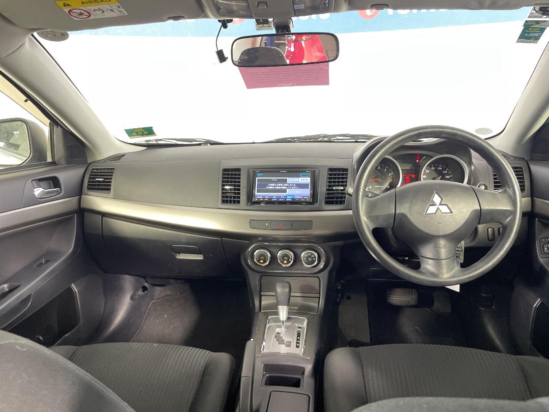 Photo '15' of Mitsubishi Galant Fortis Photo '15' of Mitsubishi Galant Fortis