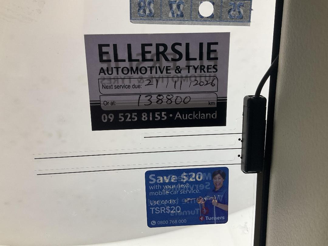 Photo '23' of Mitsubishi Galant Photo '23' of Mitsubishi Galant