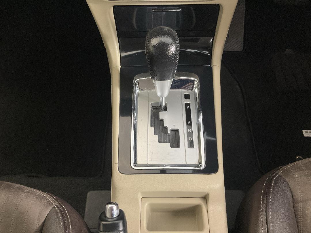 Photo '18' of Mitsubishi Galant Photo '18' of Mitsubishi Galant