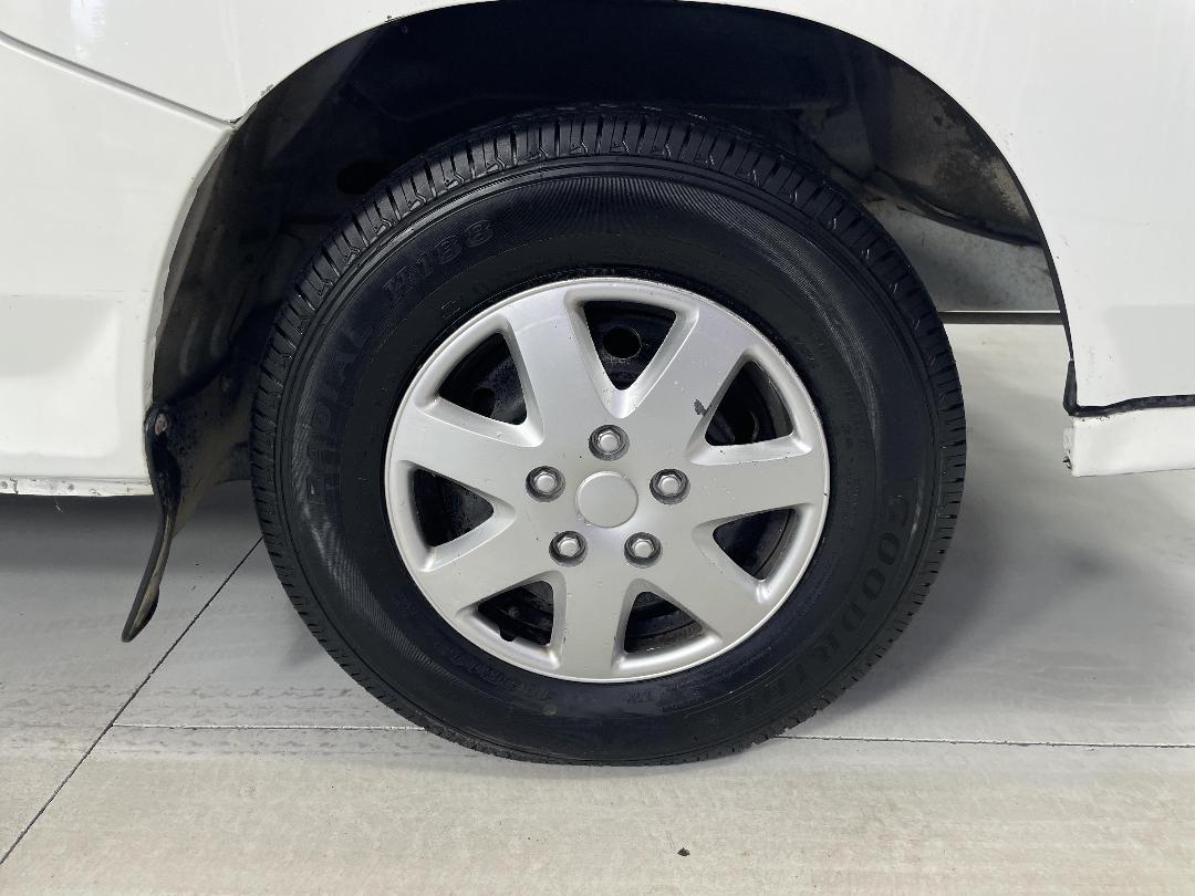 Photo '9' of Mitsubishi L300