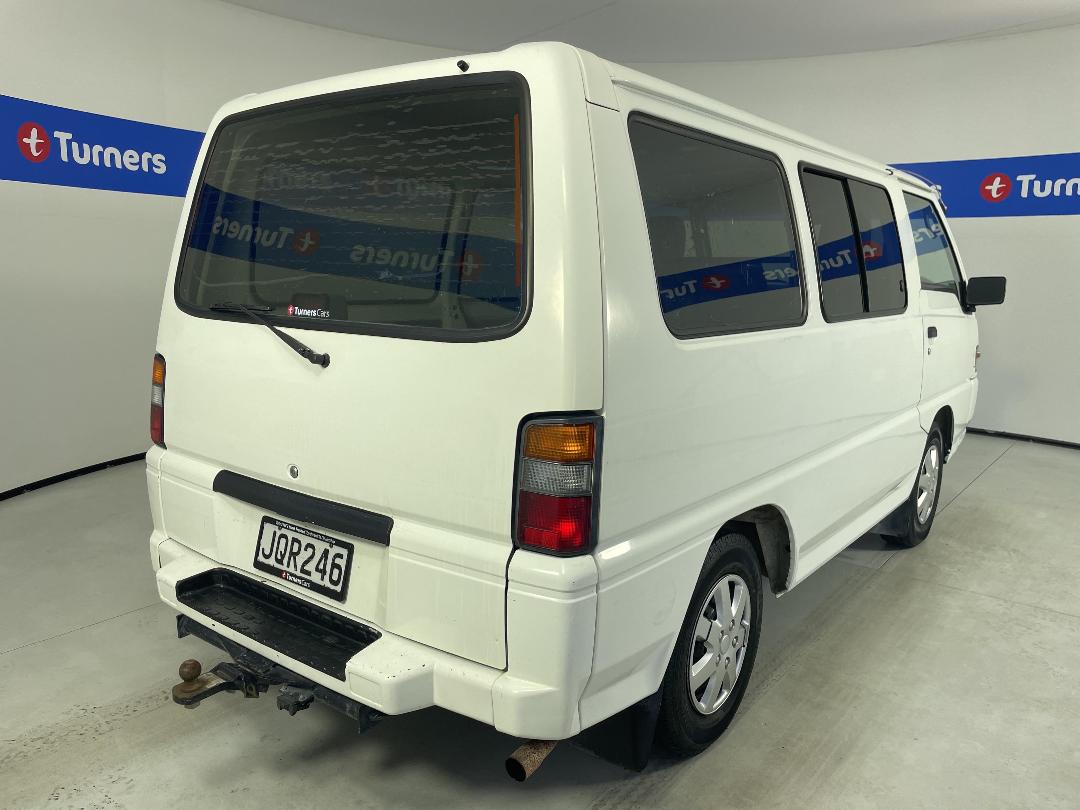 Photo '7' of Mitsubishi L300