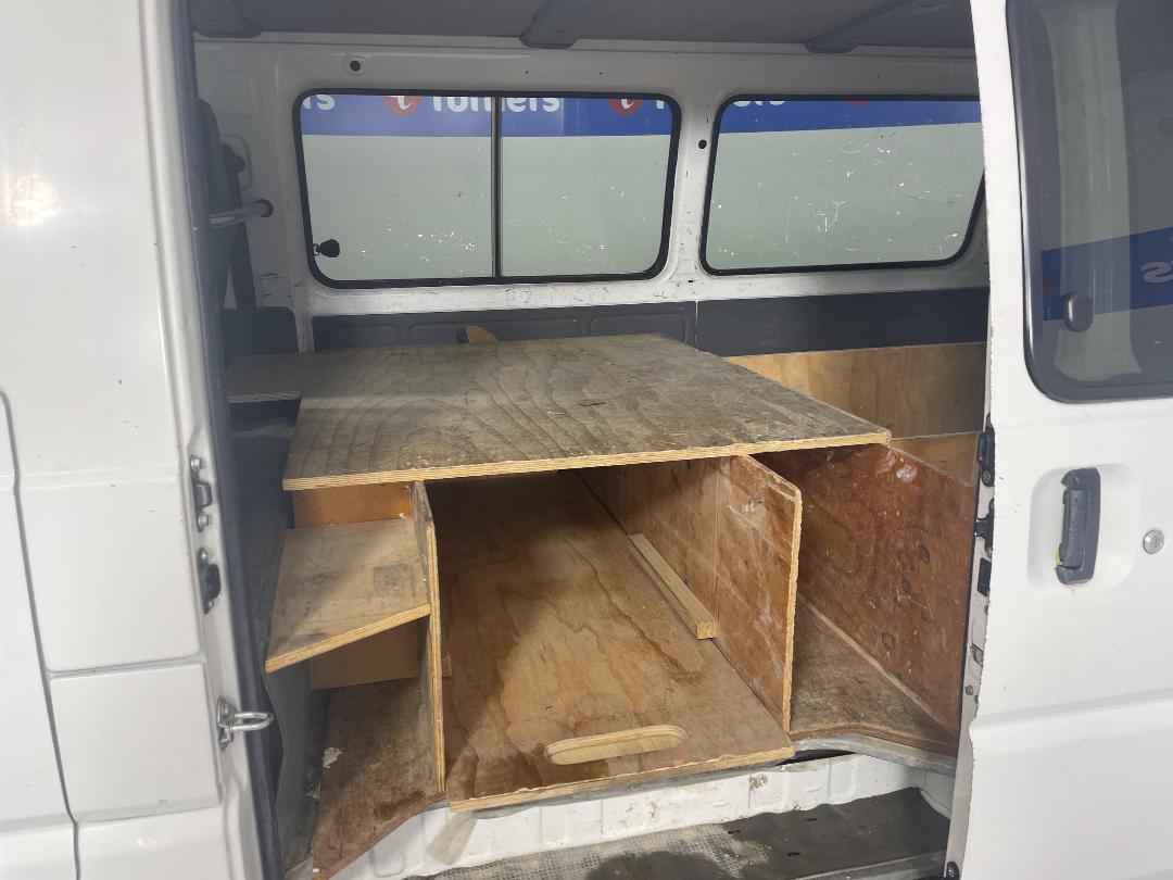 Photo '19' of Mitsubishi L300