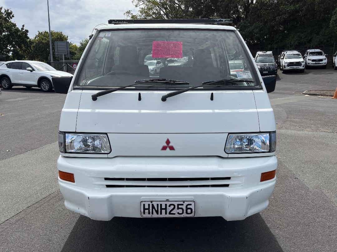 Photo '2' of Mitsubishi L300 SWB