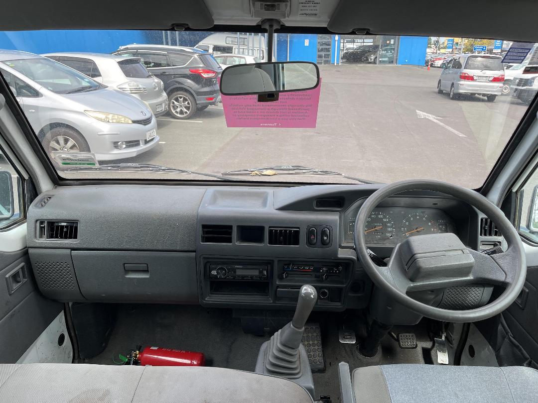 Photo '11' of Mitsubishi L300 SWB