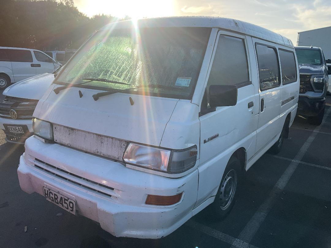 Photo '2' of Mitsubishi L300 LWB