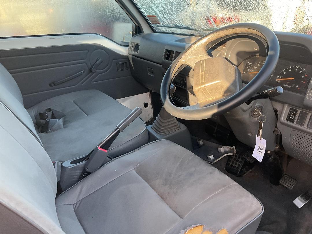 Photo '9' of Mitsubishi L300 LWB