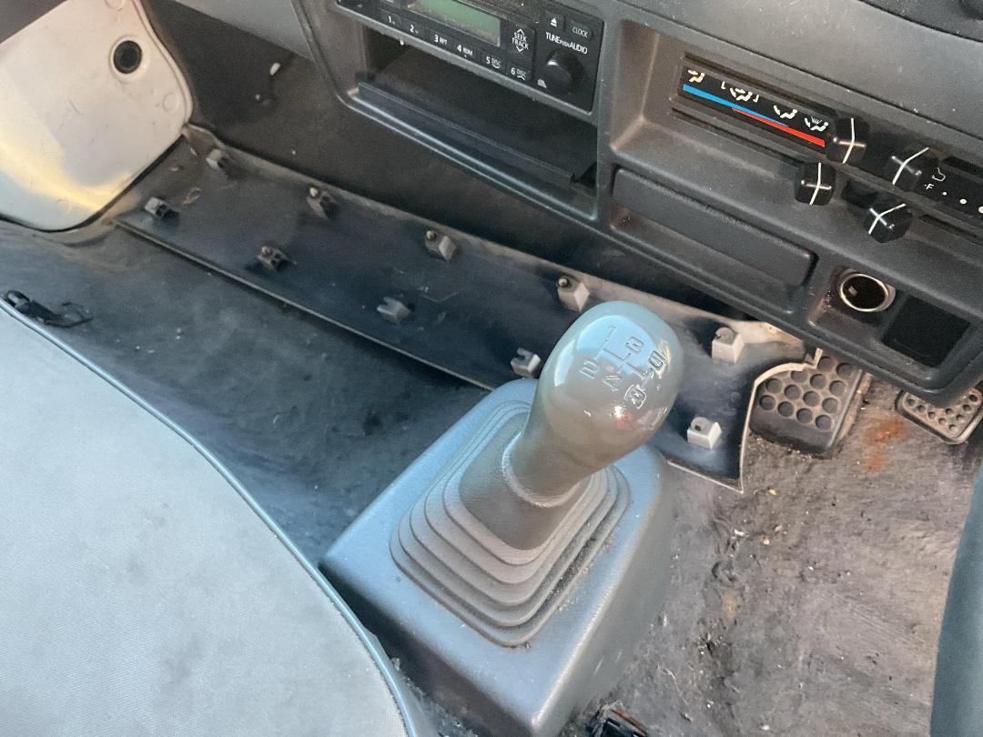 Photo '10' of Mitsubishi L300 LWB