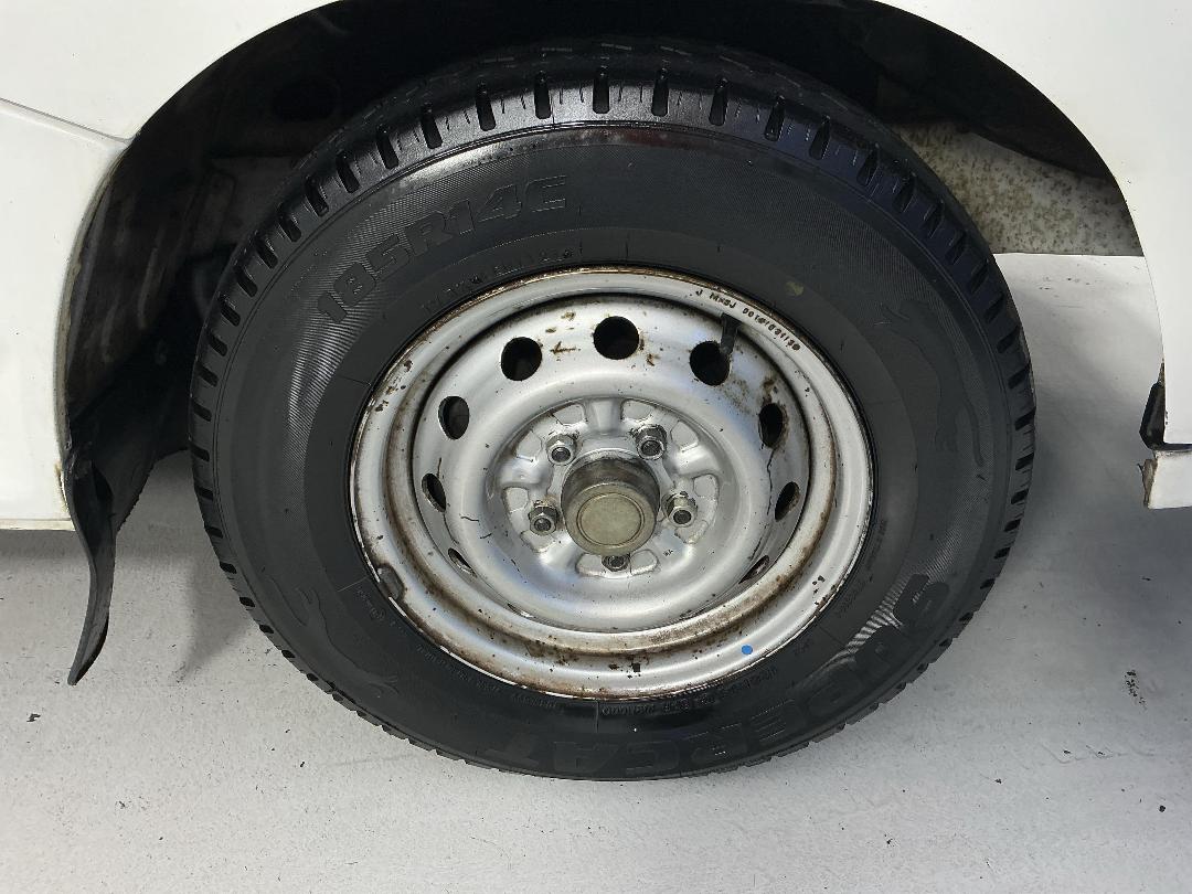 Photo '9' of Mitsubishi L300