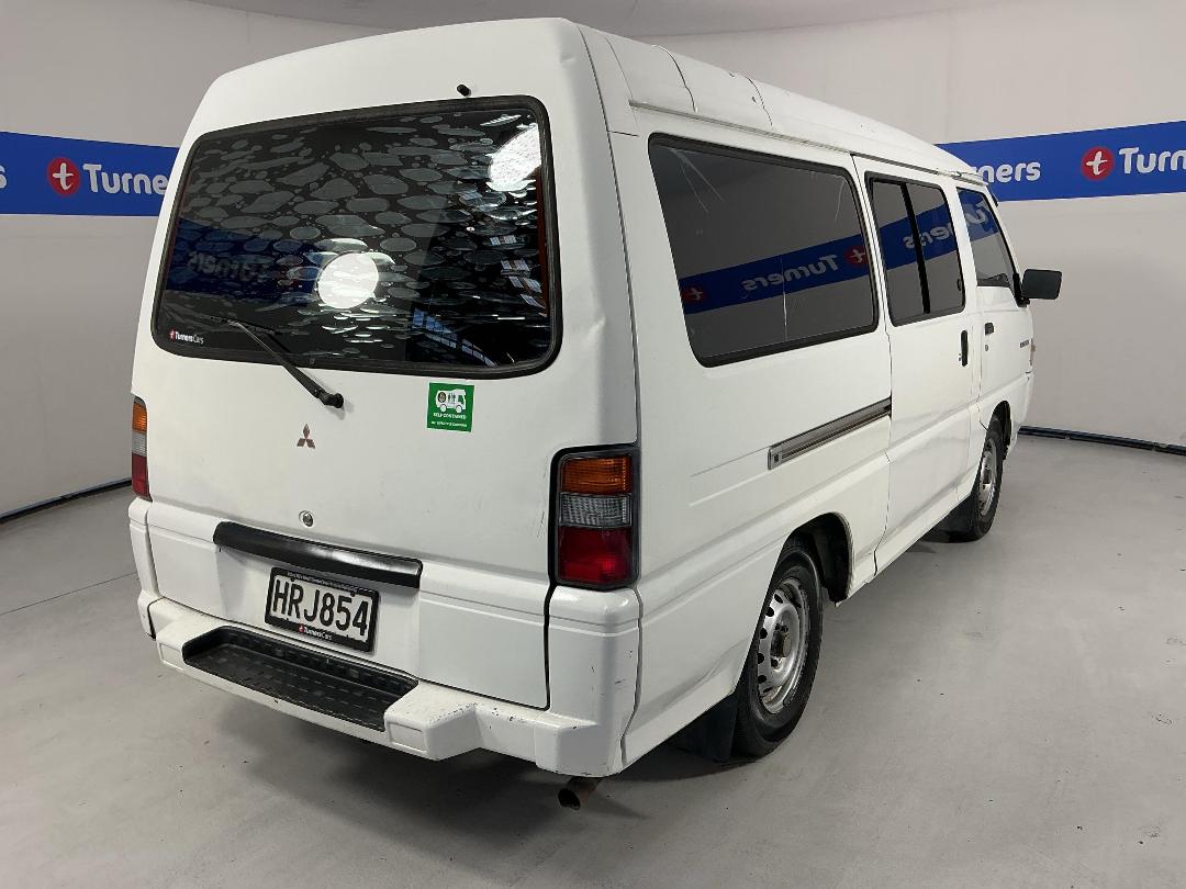 Photo '7' of Mitsubishi L300