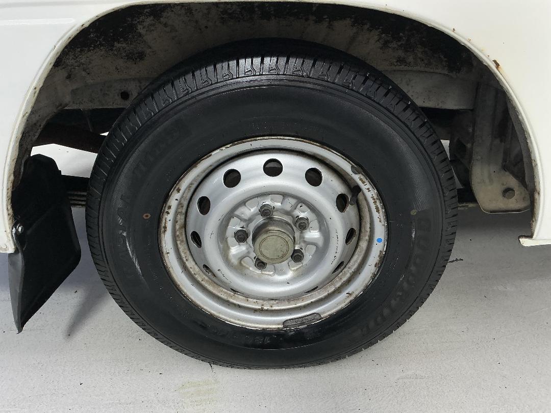 Photo '12' of Mitsubishi L300