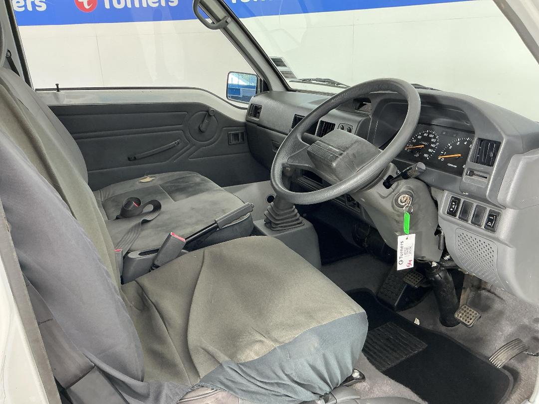 Photo '16' of Mitsubishi L300