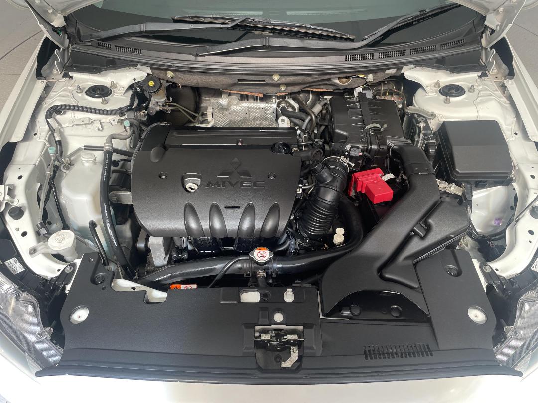 Photo '13' of Mitsubishi Lancer