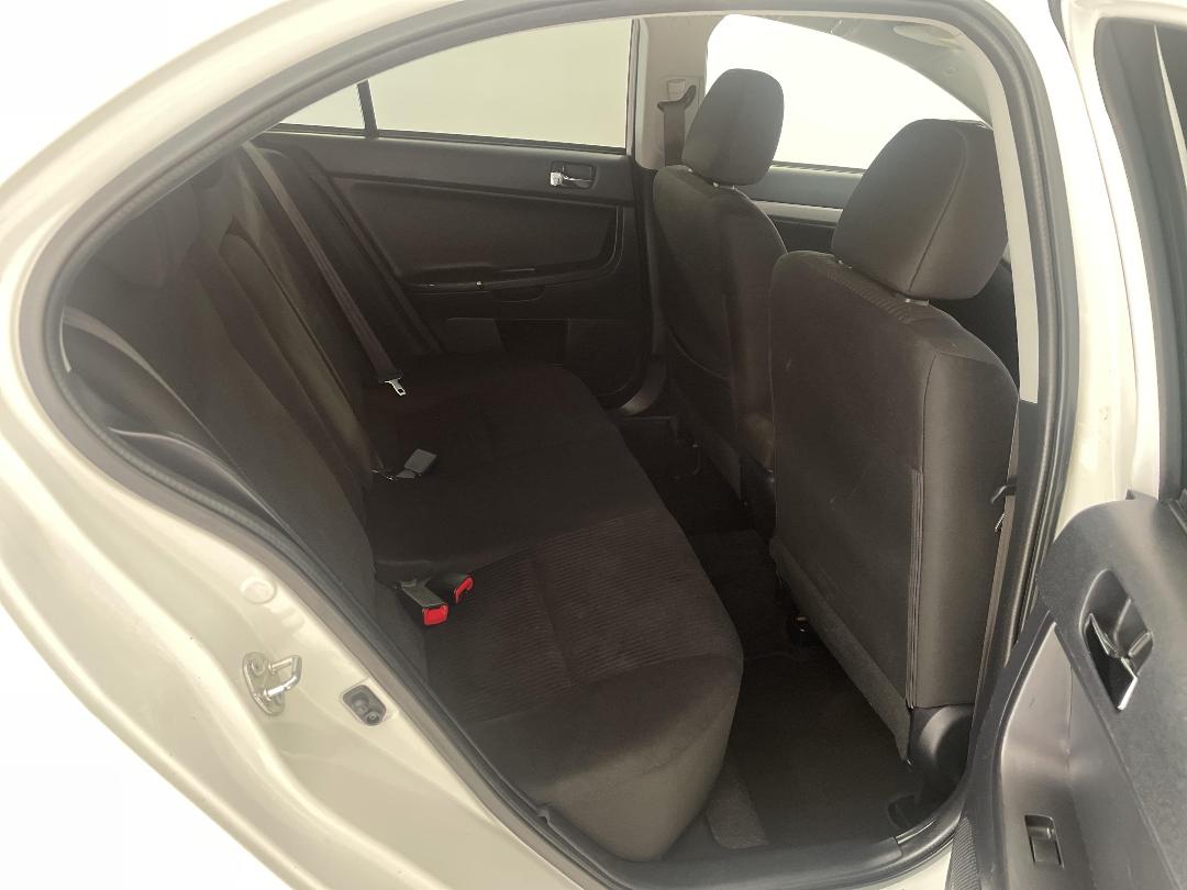 Photo '20' of Mitsubishi Lancer