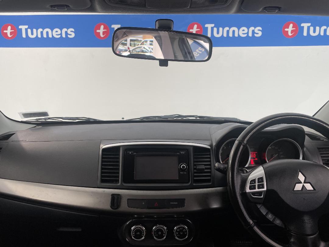 Photo '17' of Mitsubishi Lancer