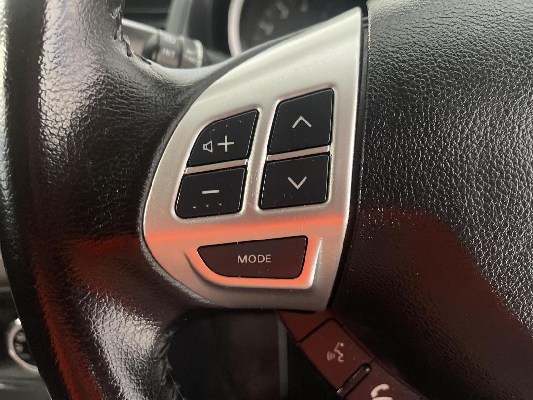 Photo '27' of Mitsubishi Lancer