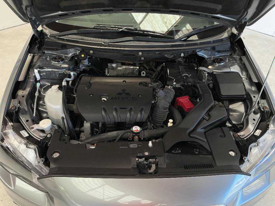 Photo '13' of Mitsubishi Lancer Photo '13' of Mitsubishi Lancer