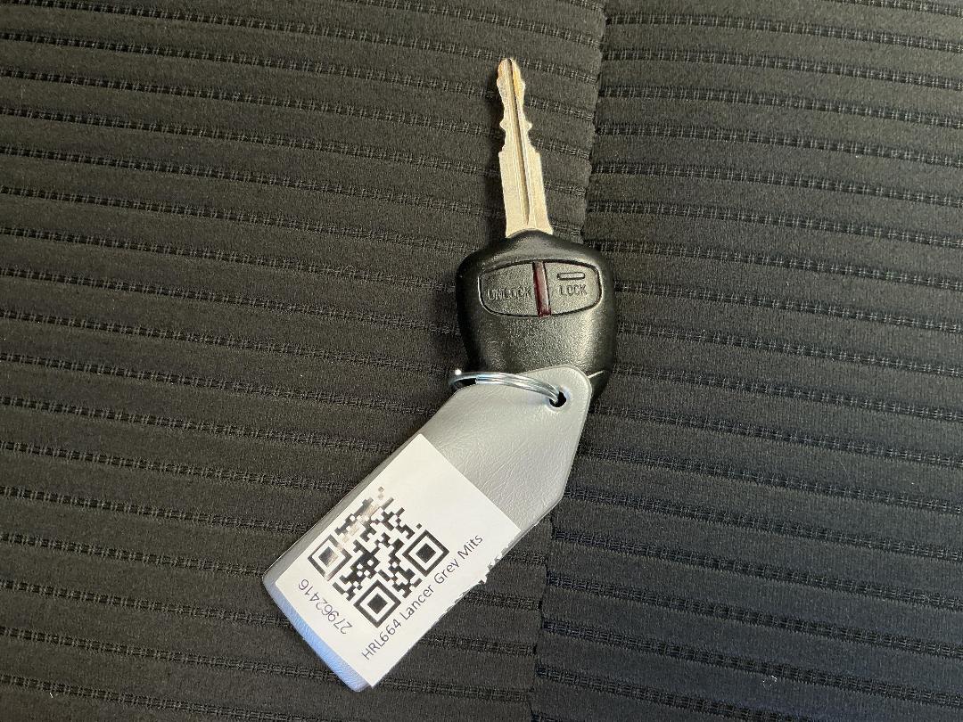 Photo '22' of Mitsubishi Lancer Photo '22' of Mitsubishi Lancer