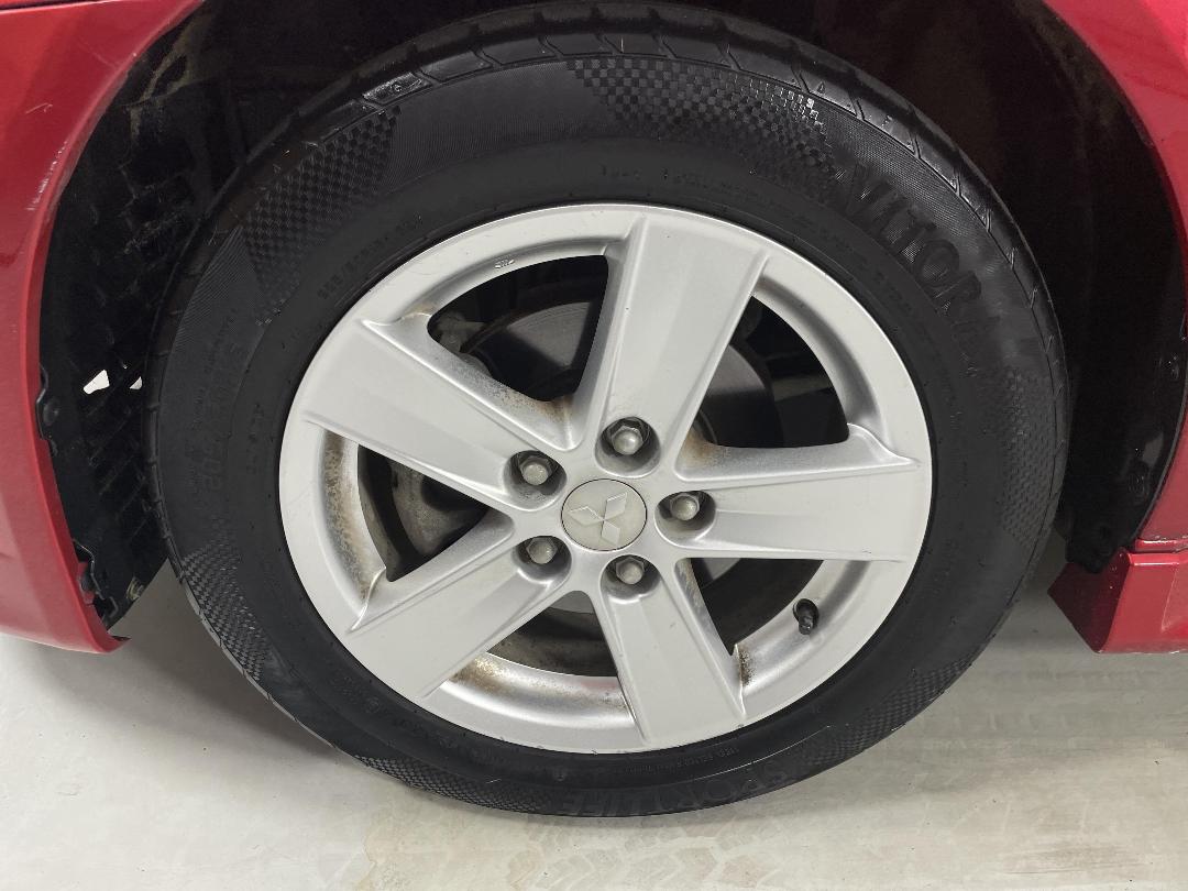 Photo '10' of Mitsubishi Lancer