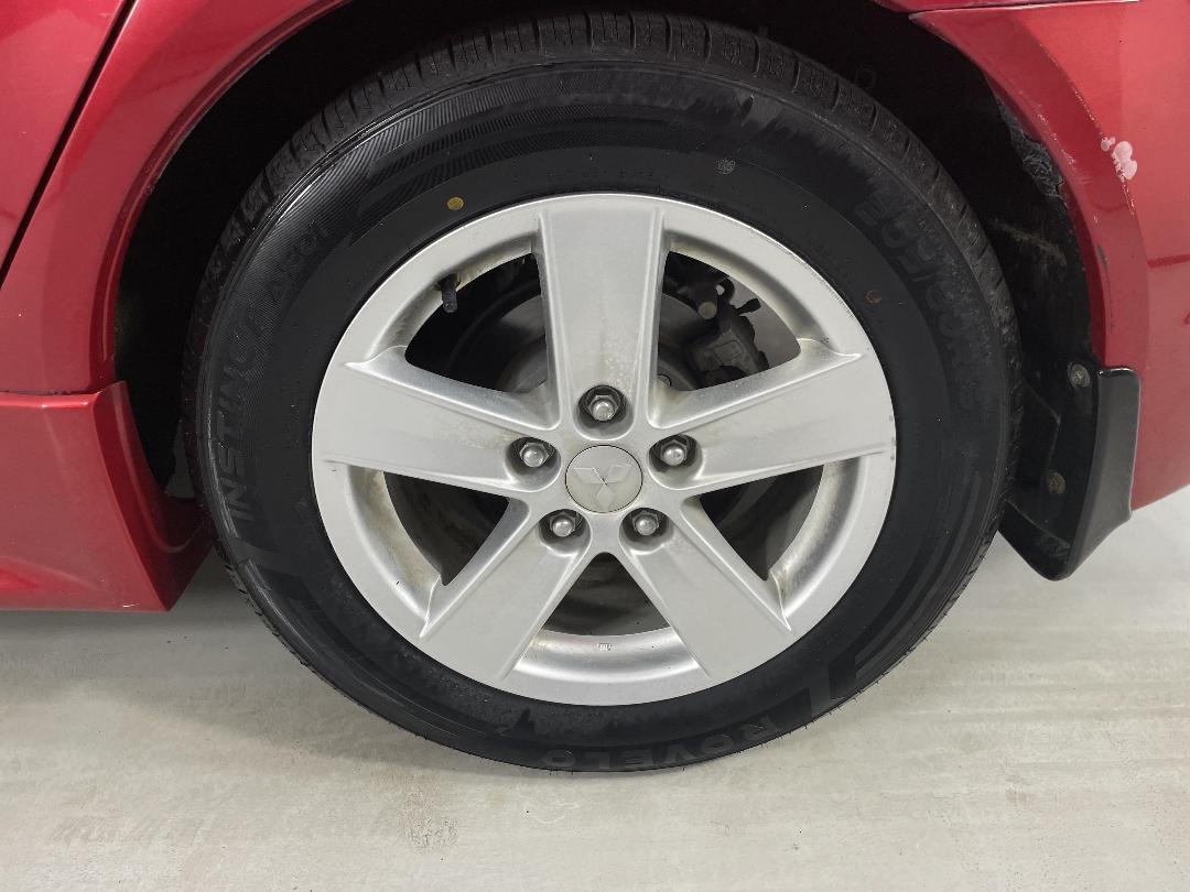 Photo '11' of Mitsubishi Lancer