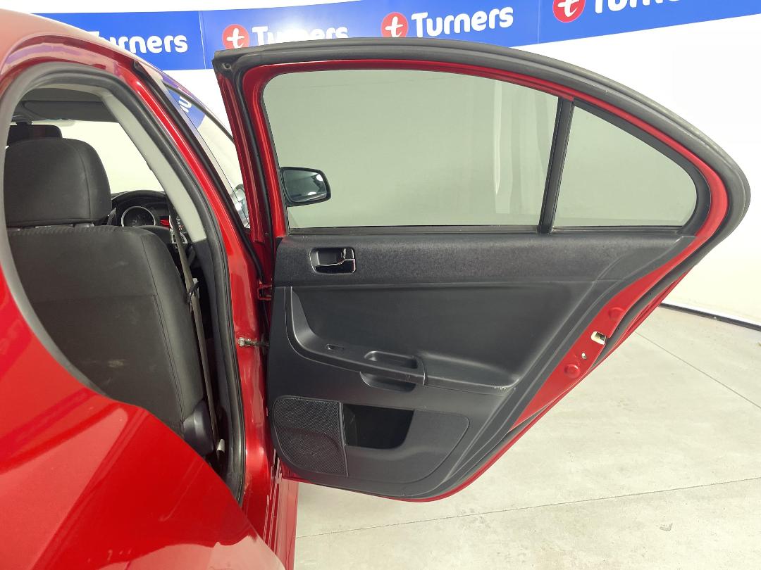 Photo '19' of Mitsubishi Lancer