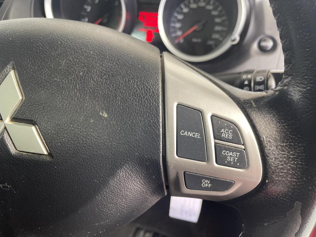 Photo '24' of Mitsubishi Lancer