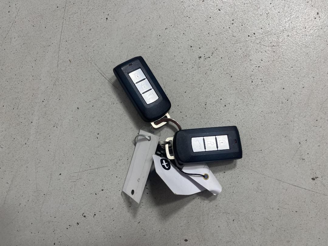 Photo '22' of Mitsubishi Lancer Photo '22' of Mitsubishi Lancer