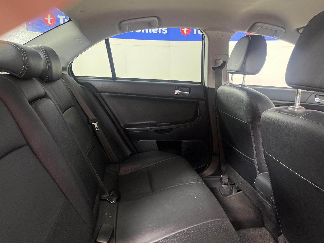 Photo '20' of Mitsubishi Lancer Photo '20' of Mitsubishi Lancer