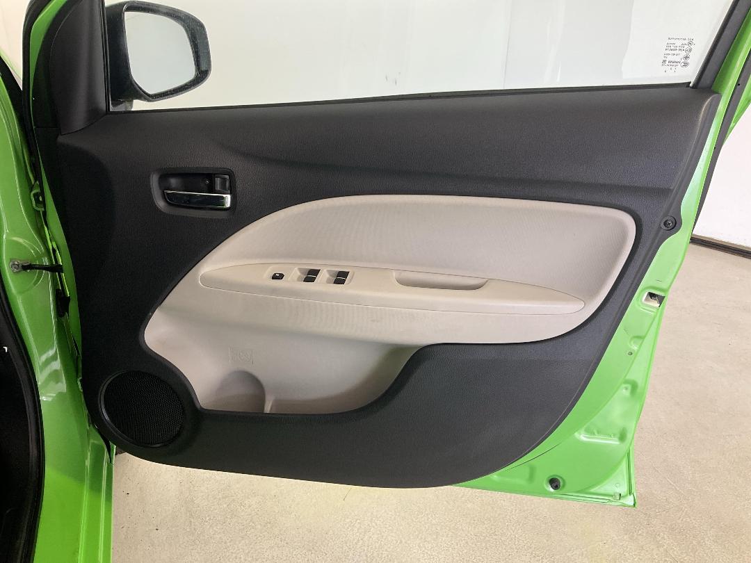 Photo '15' of Mitsubishi Mirage Photo '15' of Mitsubishi Mirage