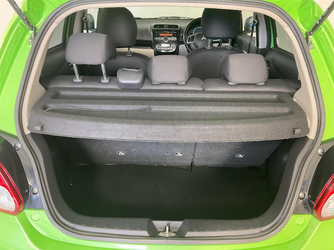 Photo '14' of Mitsubishi Mirage Photo '14' of Mitsubishi Mirage