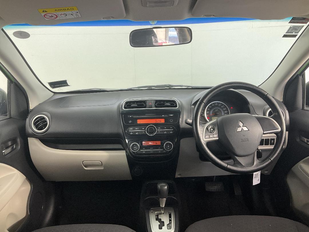 Photo '17' of Mitsubishi Mirage Photo '17' of Mitsubishi Mirage