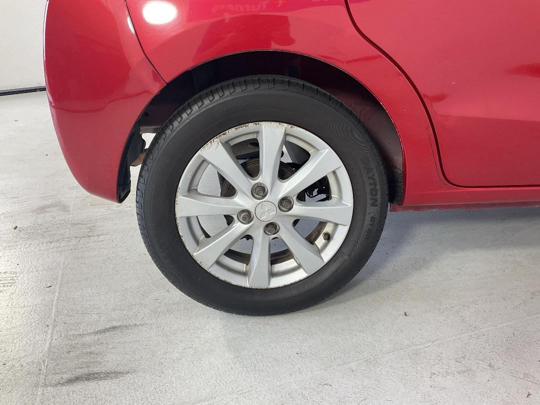 Photo '12' of Mitsubishi Mirage