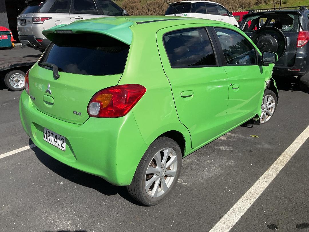 Photo '4' of Mitsubishi Mirage GLS