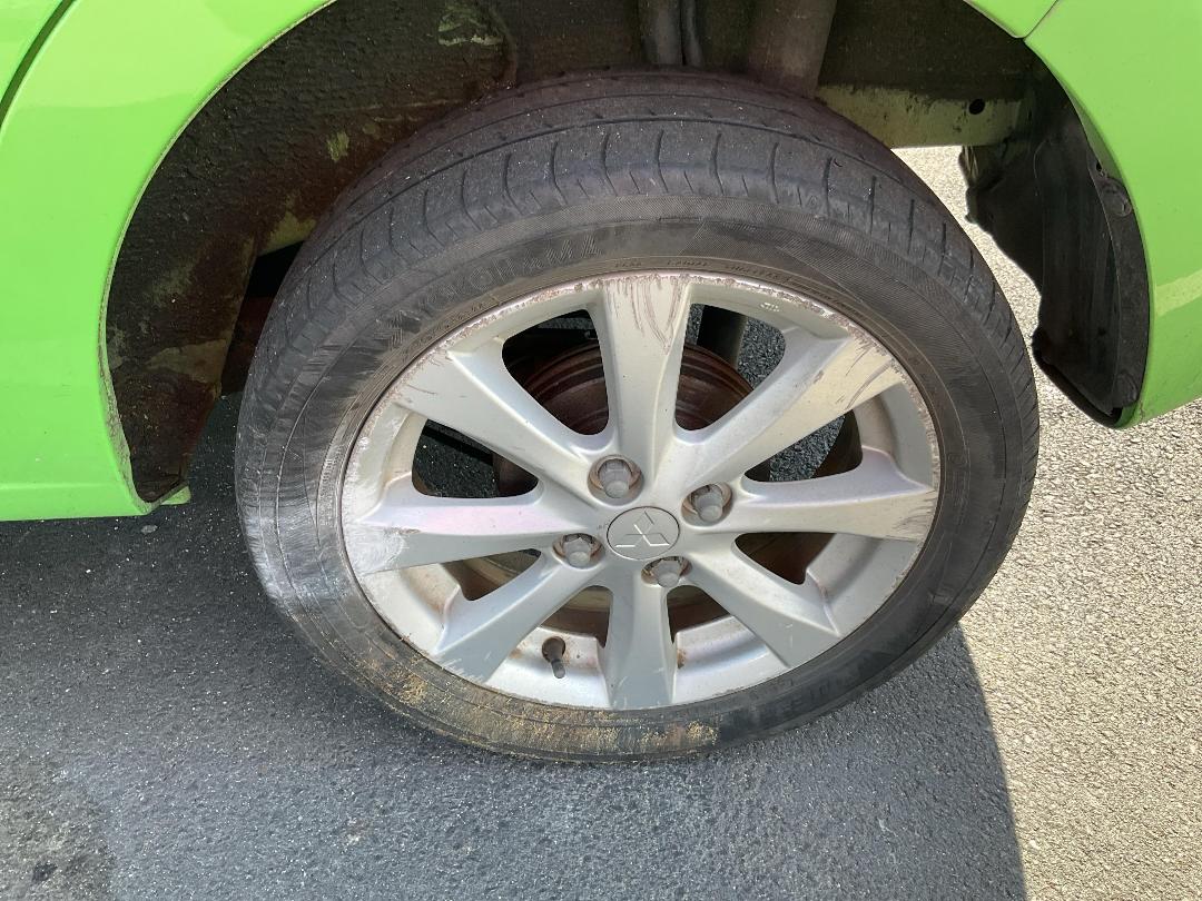 Photo '12' of Mitsubishi Mirage GLS