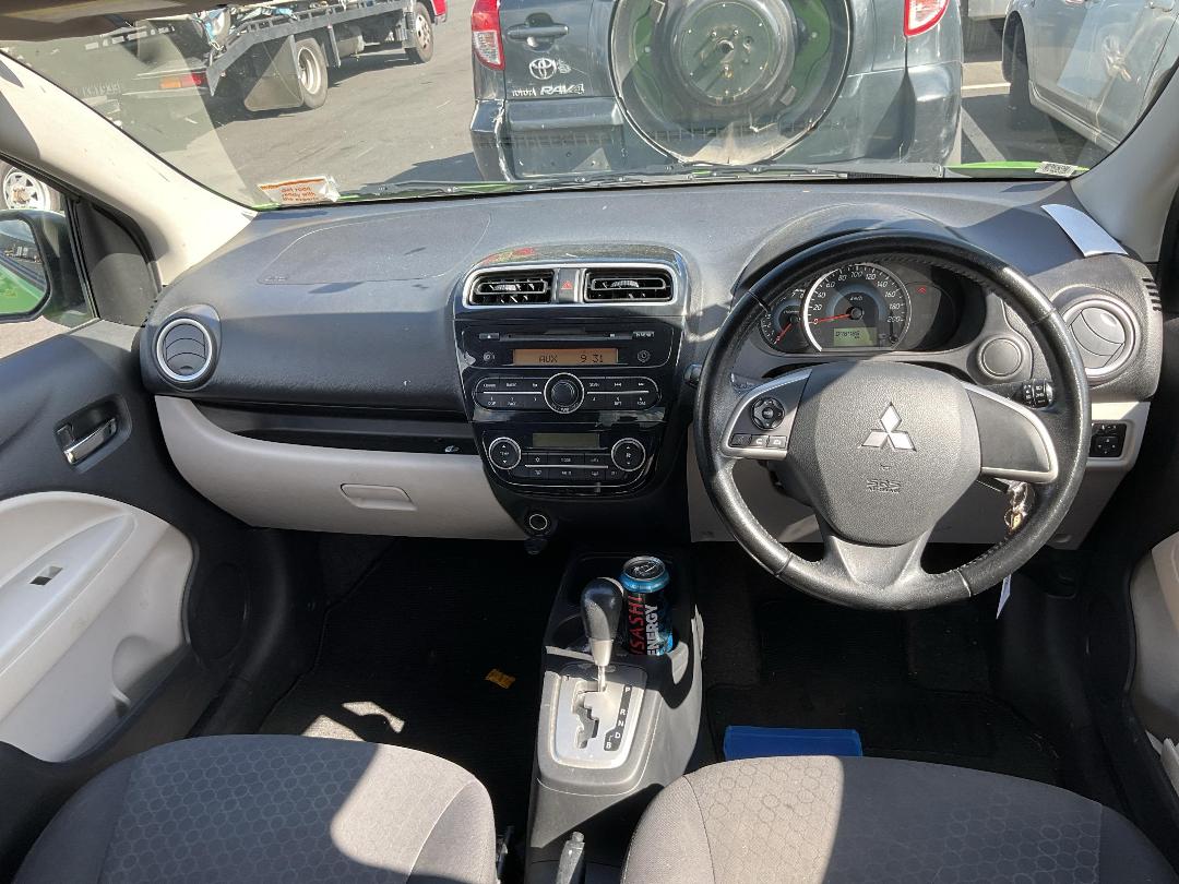 Photo '17' of Mitsubishi Mirage GLS