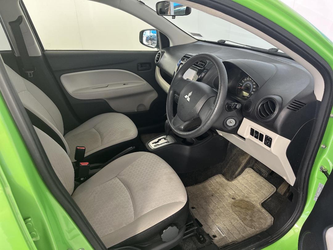 Photo '16' of Mitsubishi Mirage Photo '16' of Mitsubishi Mirage