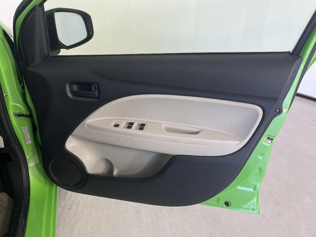 Photo '15' of Mitsubishi Mirage Photo '15' of Mitsubishi Mirage