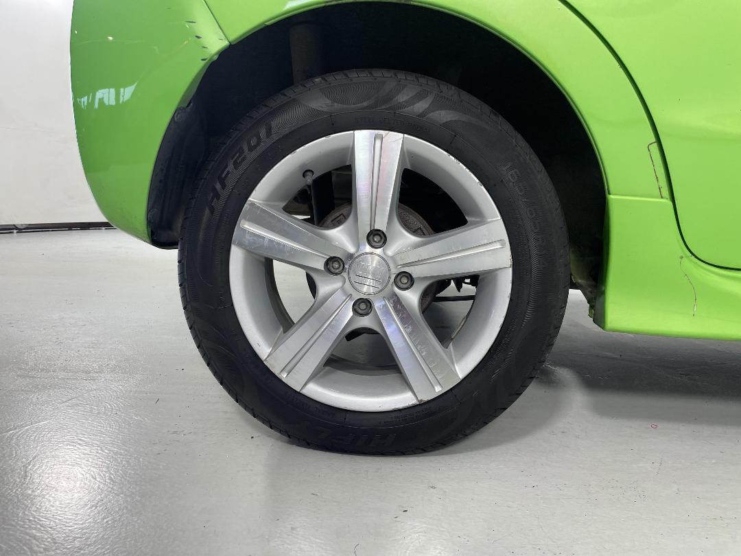 Photo '12' of Mitsubishi Mirage