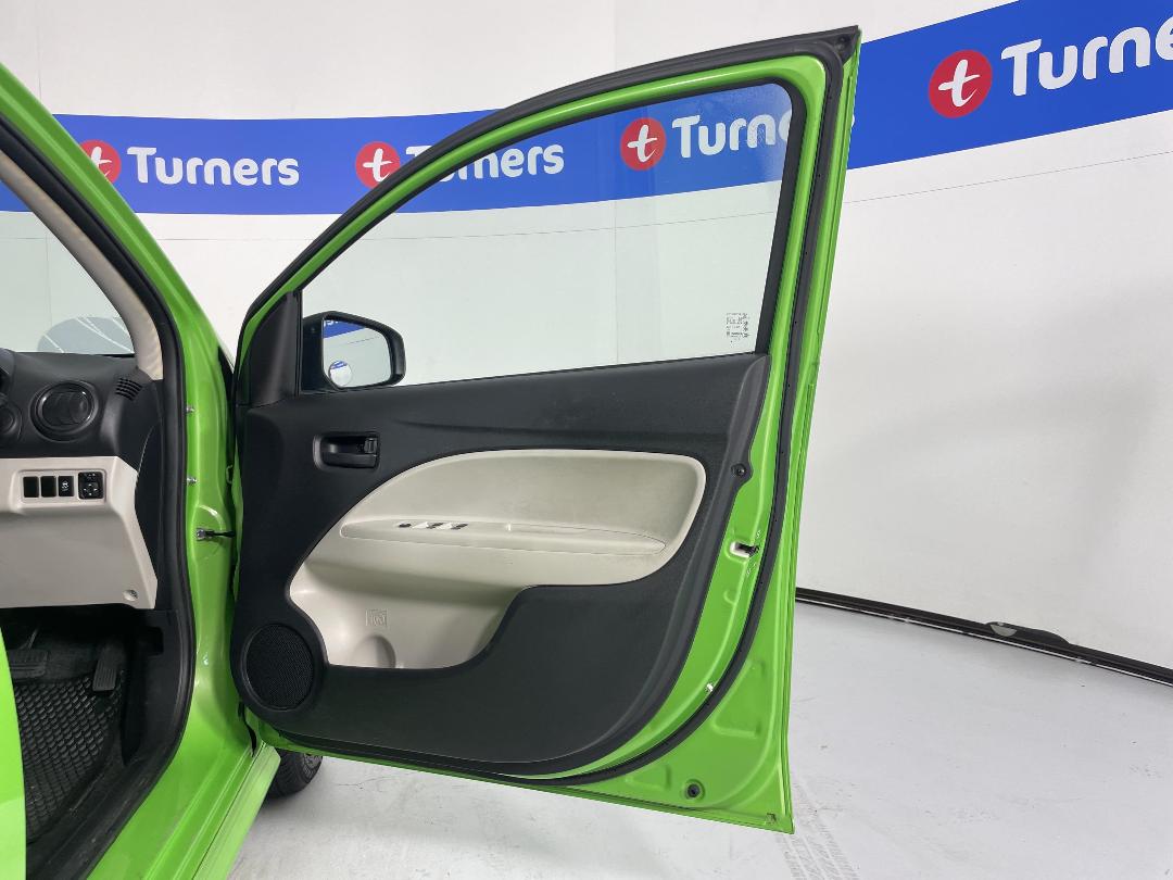 Photo '15' of Mitsubishi Mirage