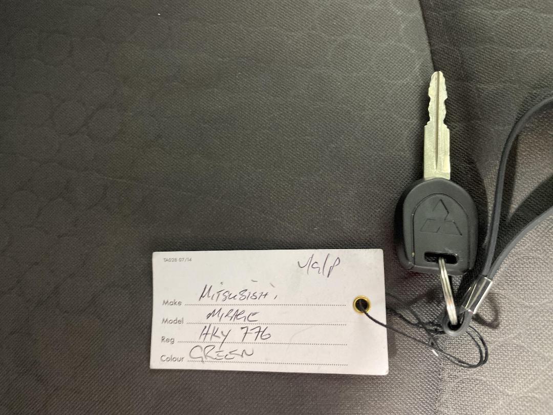 Photo '22' of Mitsubishi Mirage