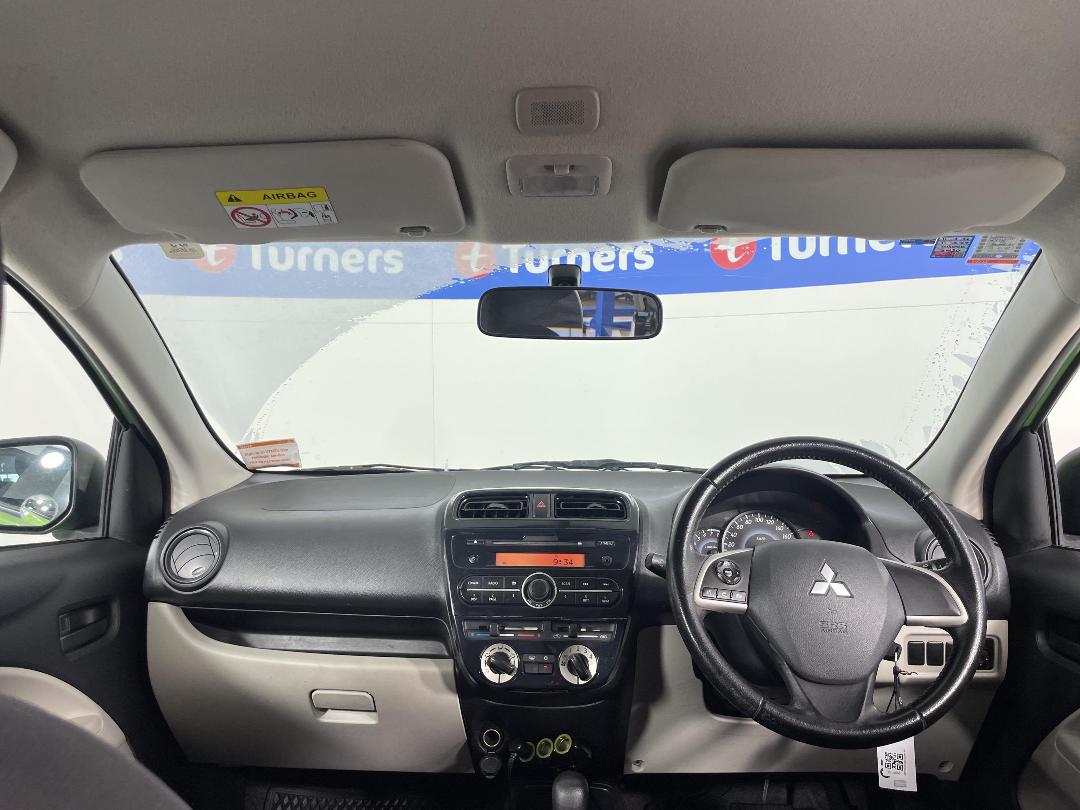 Photo '17' of Mitsubishi Mirage