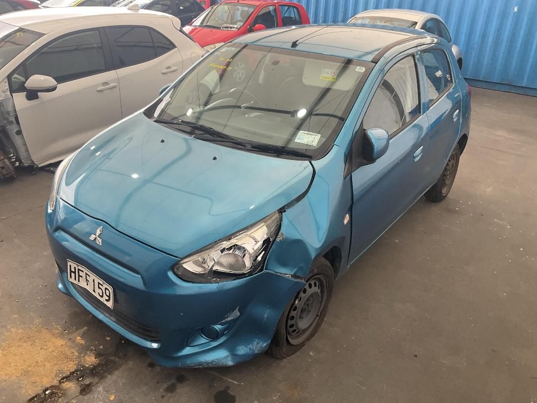 Photo '4' of Mitsubishi Mirage LS