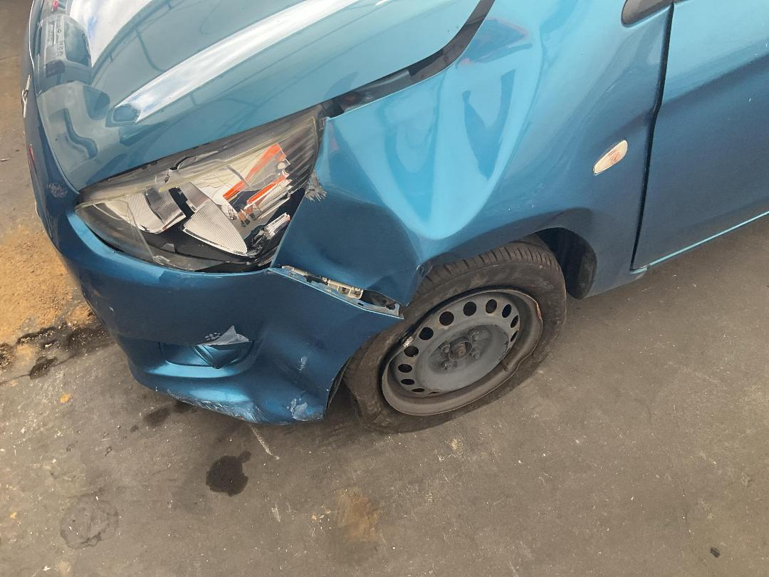 Photo '5' of Mitsubishi Mirage LS