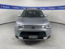 Thumbnail '2' of Mitsubishi Outlander