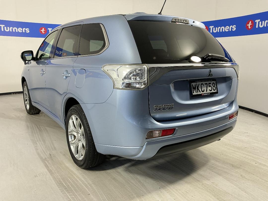 Photo '5' of Mitsubishi Outlander